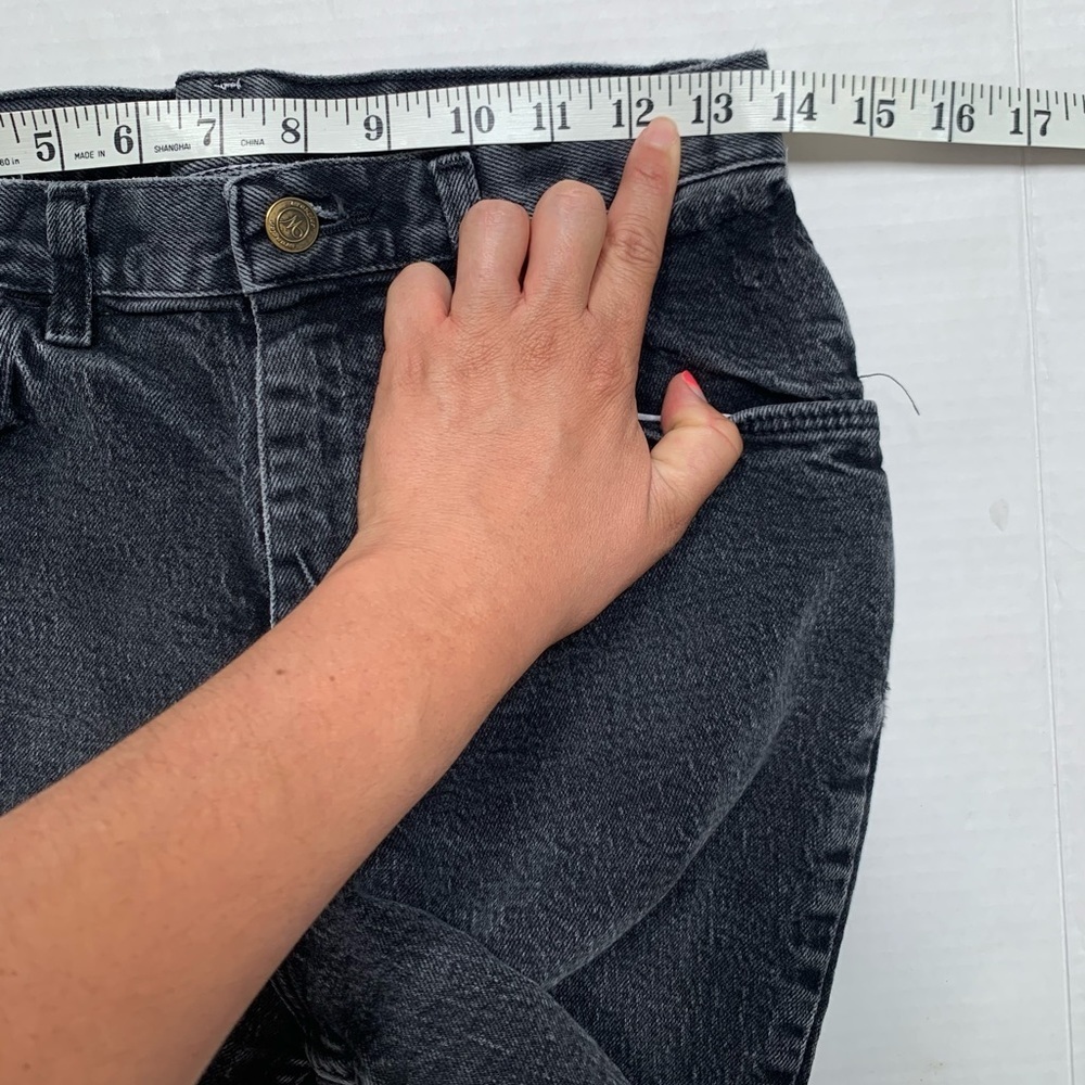 Vintage Women’s Straight High-Rise Black Wranglers - Picture 11 of 12